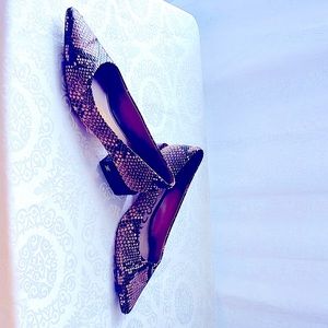 Sam Edelman snakeskin low heel pumps-great addition to your fall wardrobe